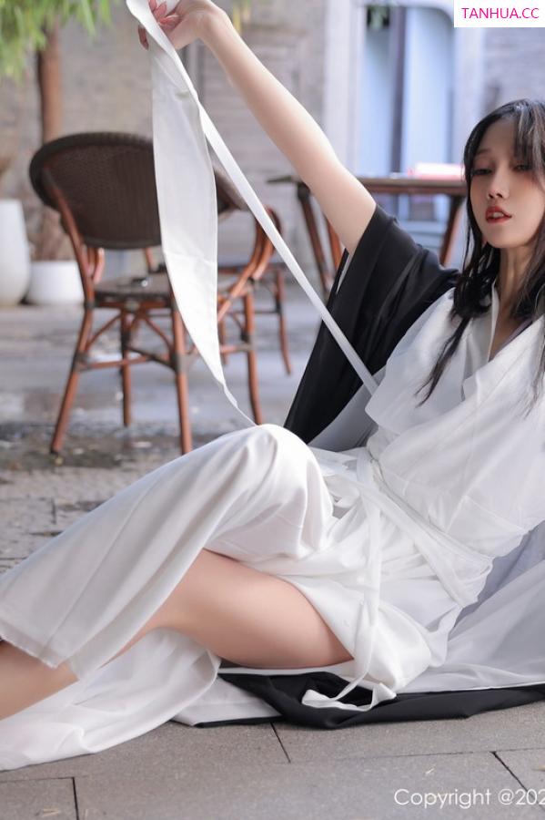 玥儿玥  [XiuRen]高清写真图 2023.01.06 No.6094 玥儿玥er 古装美腿第28张图片